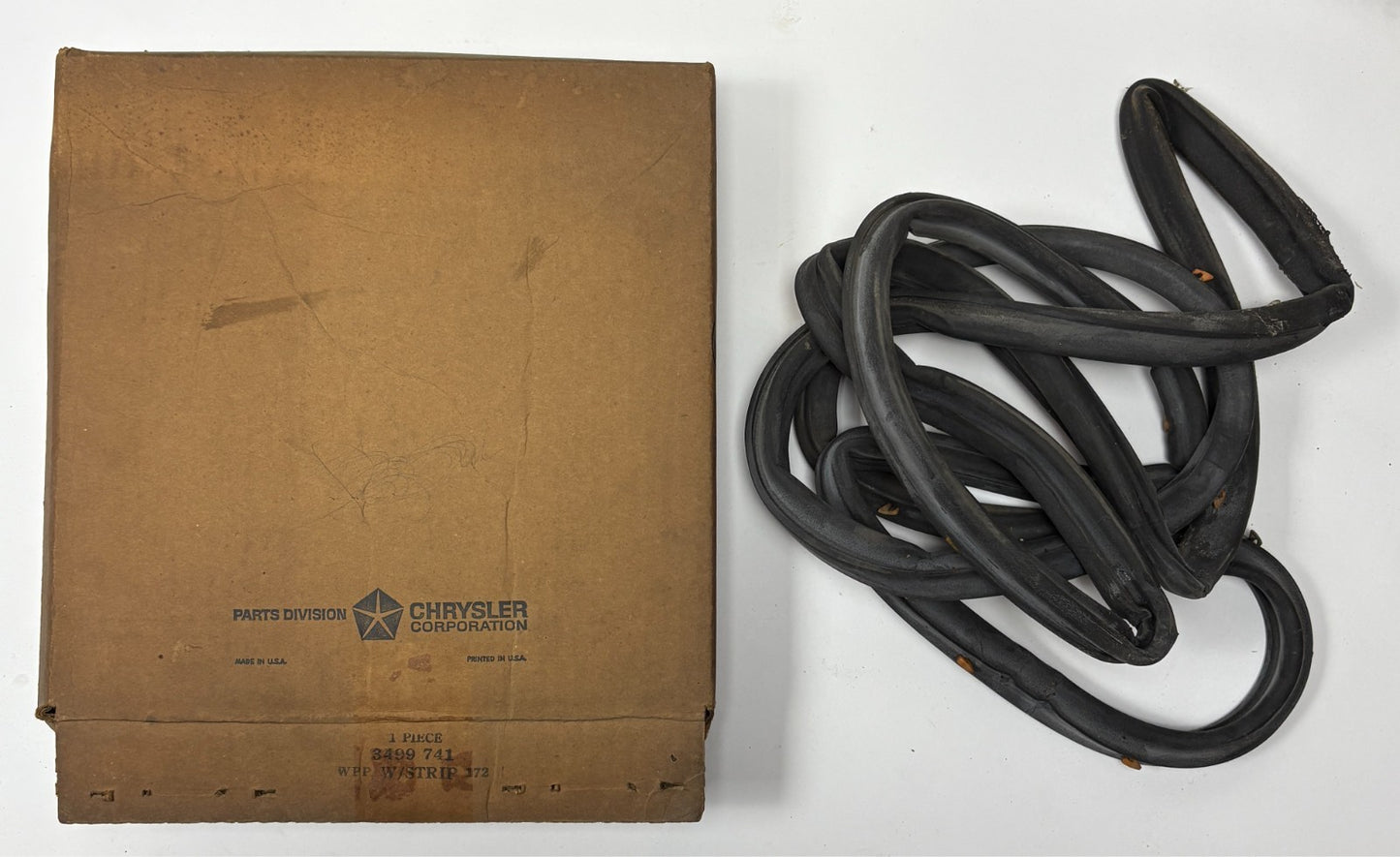 New Old Stock Left Rear Door Weatherstrip for 1969-73 C Body Wagon #3499741