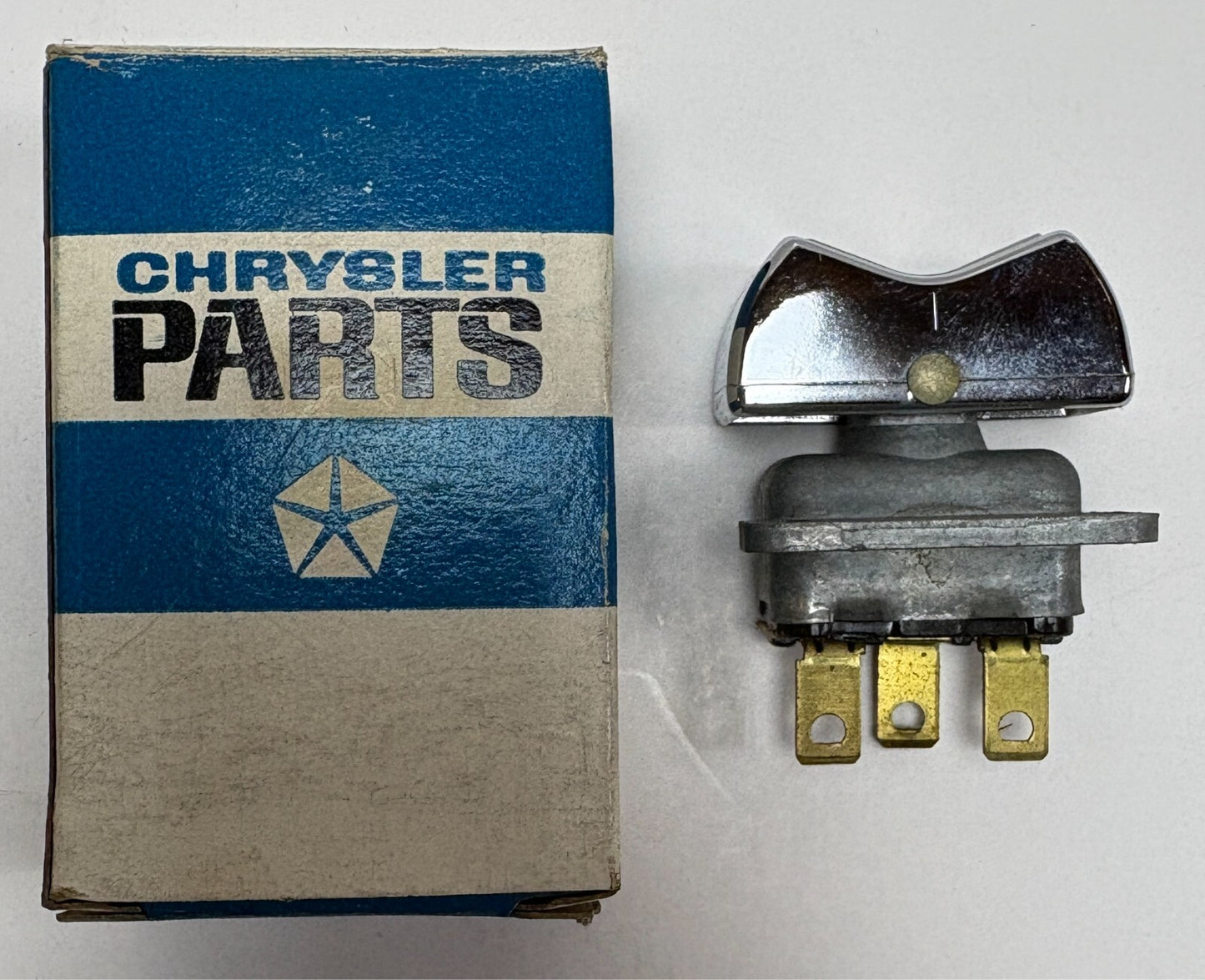 New Old Stock Convertible Top Switch for 1968-69 B Body Models Mopar #2864007