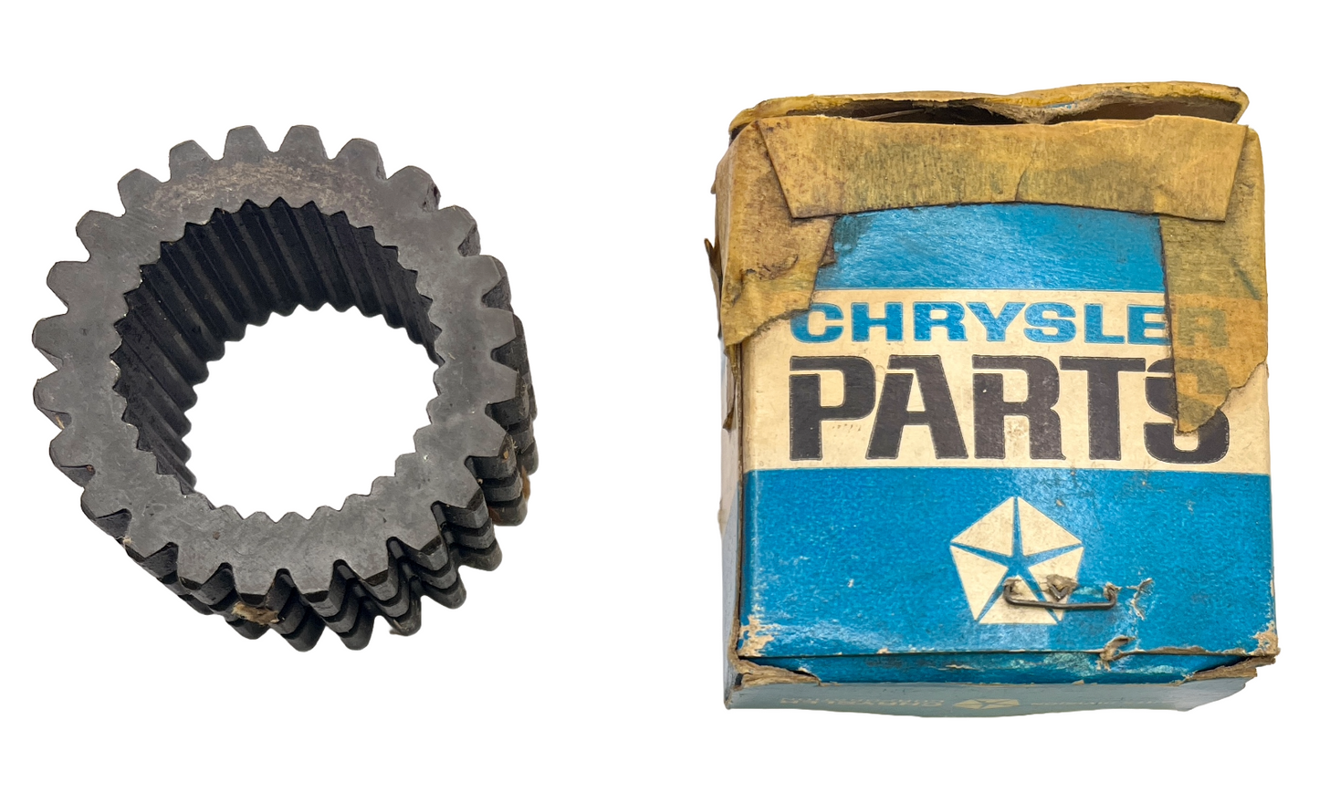 New Old Stock Standard Trans Clutch Synchronizer Gear for 1962-69 Mopar #2204666