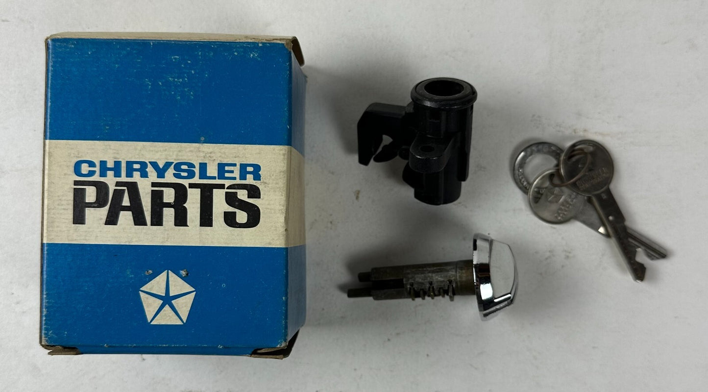 NOS Mopar Glove Box Lock All 1970 Most 1971-4 A C & E Body #2999464