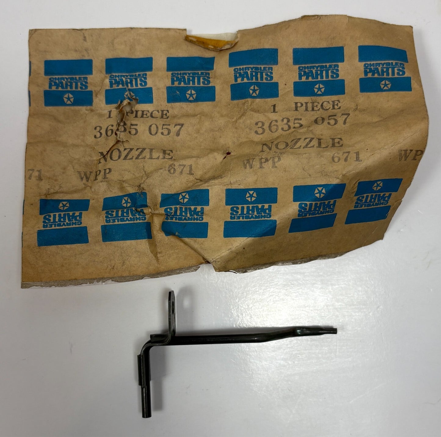 New Old Stock Washer Nozzle for 1972-73 Dodge Truck Models Mopar #3635057