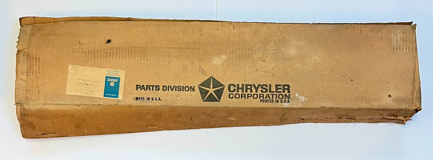 New Old Stock Grille for 1966 Chrysler Windsor Models Mopar #2578369