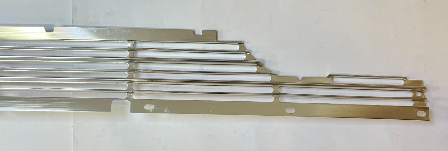 New Old Stock Center Grille for 1959 Desoto Models Mopar #1902738