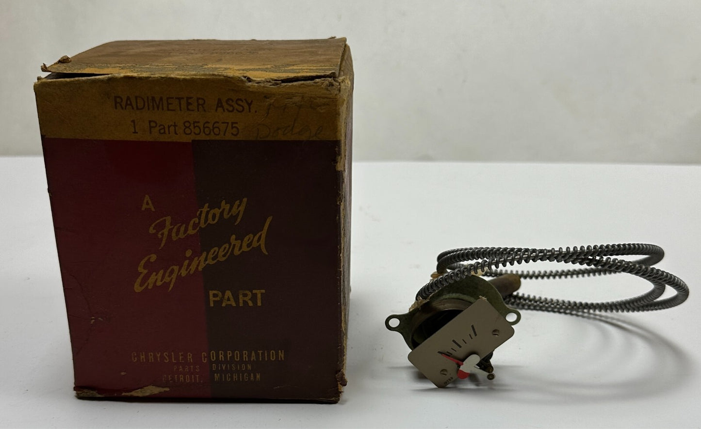 New Old Stock Temp Gauge for 1940 Dodge Models Mopar #856675
