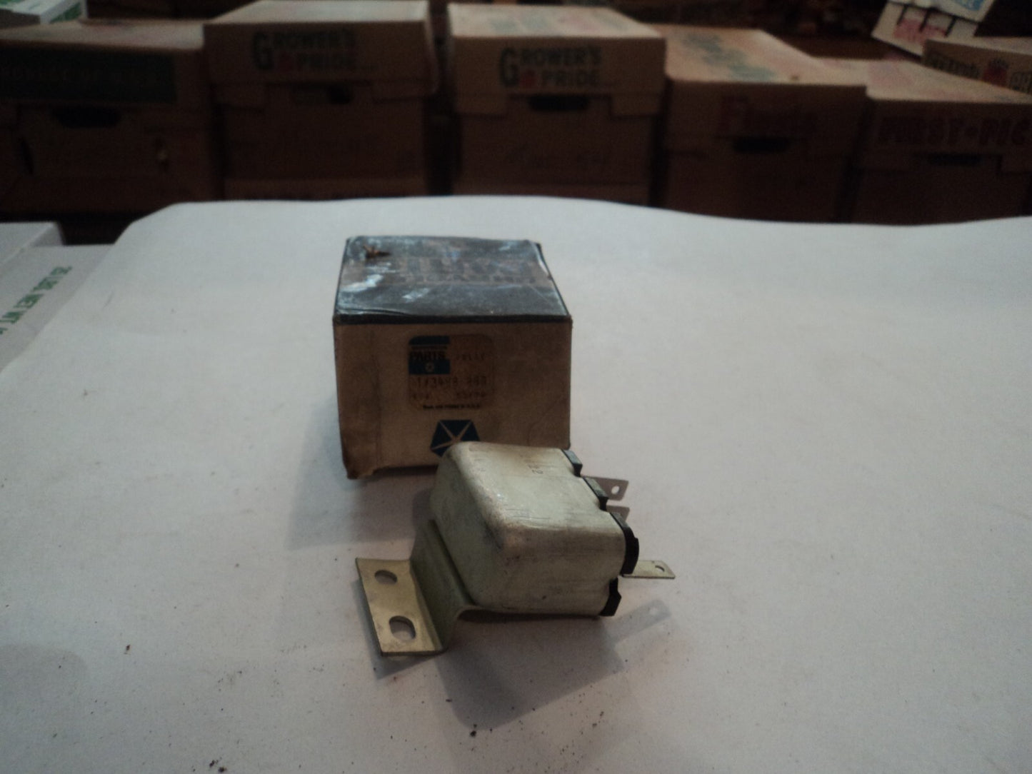 Mopar Rotating Headlamp Door Relay NOS for 1973 Dodge Monaco & Imperial 3488889