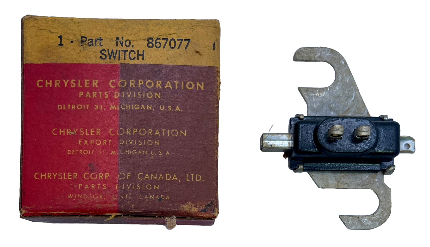 New Old Stock Hand Brake Signal Light Control Switch for 1941-49 Mopar #867077