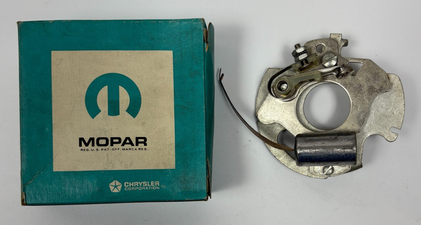 New Old Stock Distributor Breaker Plate for 1969 340 & 440 Models Mopar #2875861