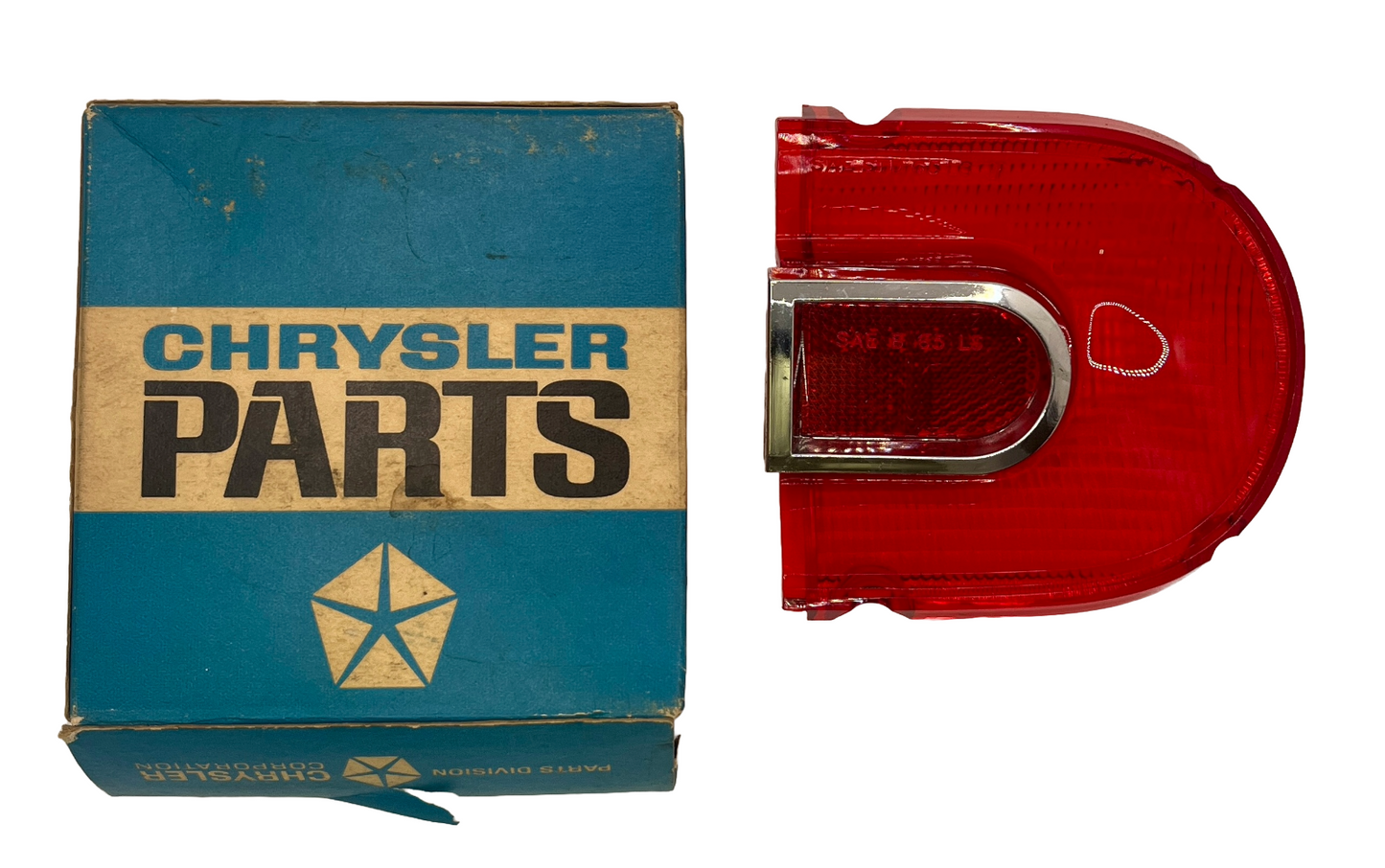 New Old Stock Right Outer Tail Light Lens for 1965 Dodge Dart Wagon #2525698