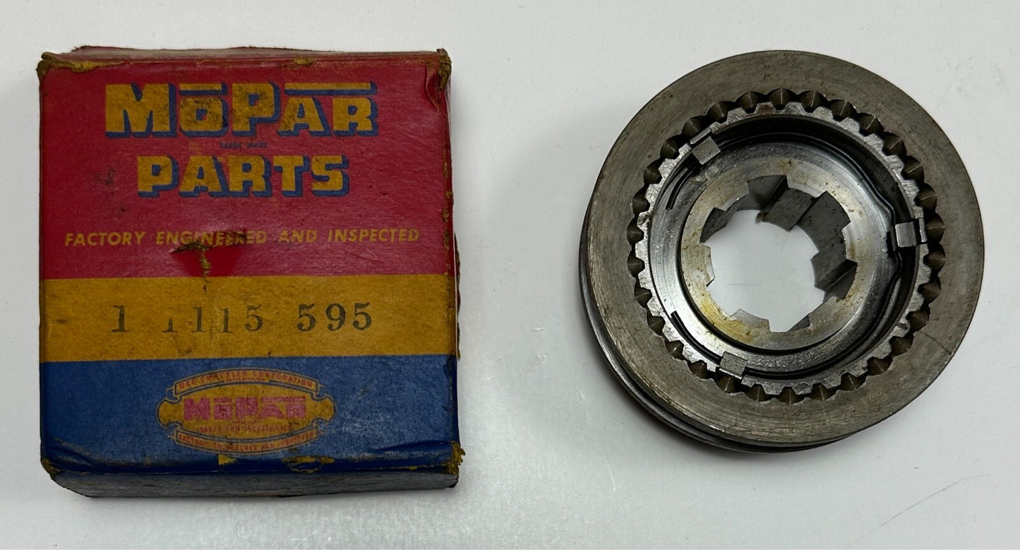 New Old Stock Clutch Gear & Sleeve for 1940-54 6 Cylinder Models Mopar #1115595