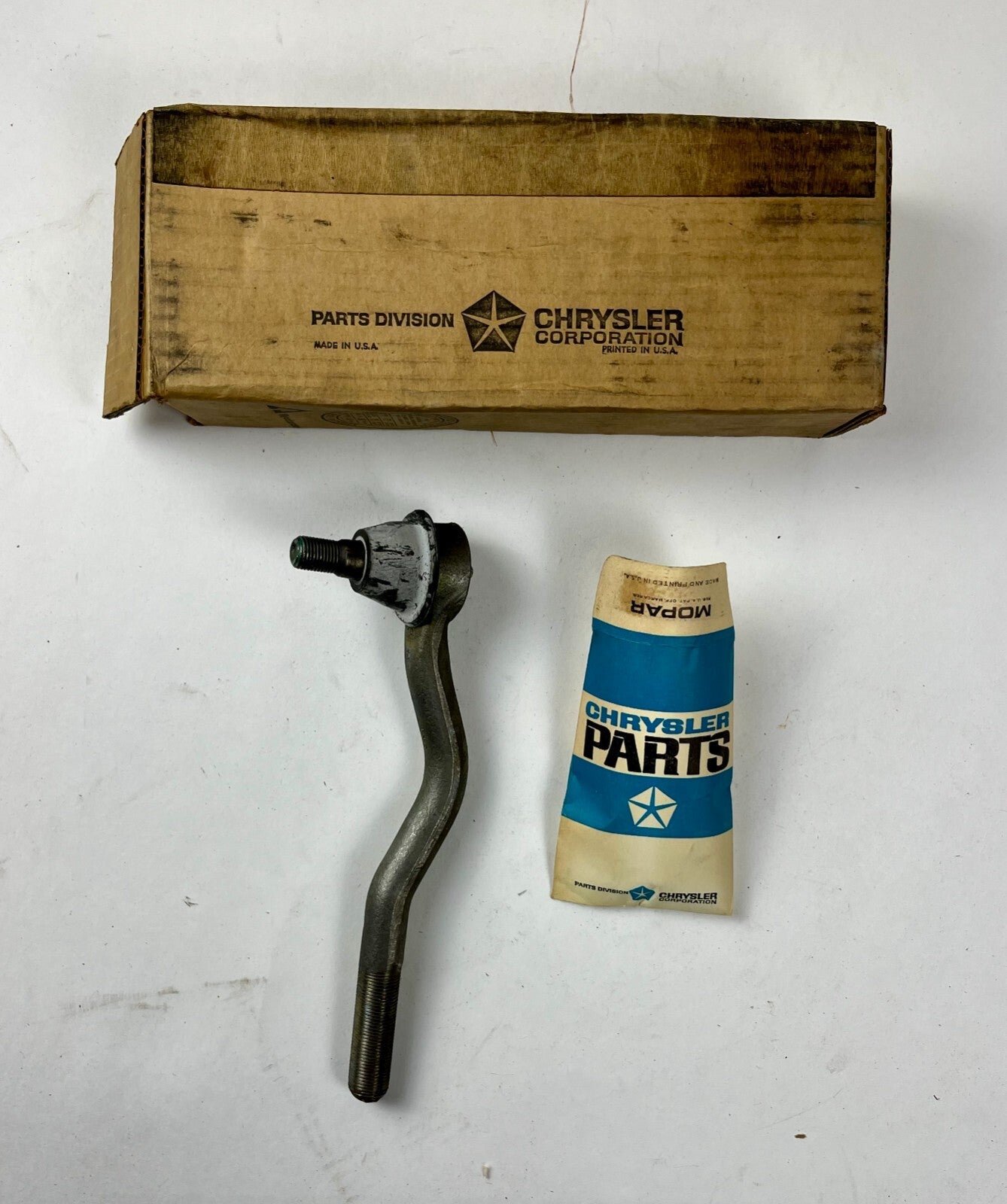 New Old Stock Inner Tie Rod for 1957-64 Full Size Models Mopar #2525049