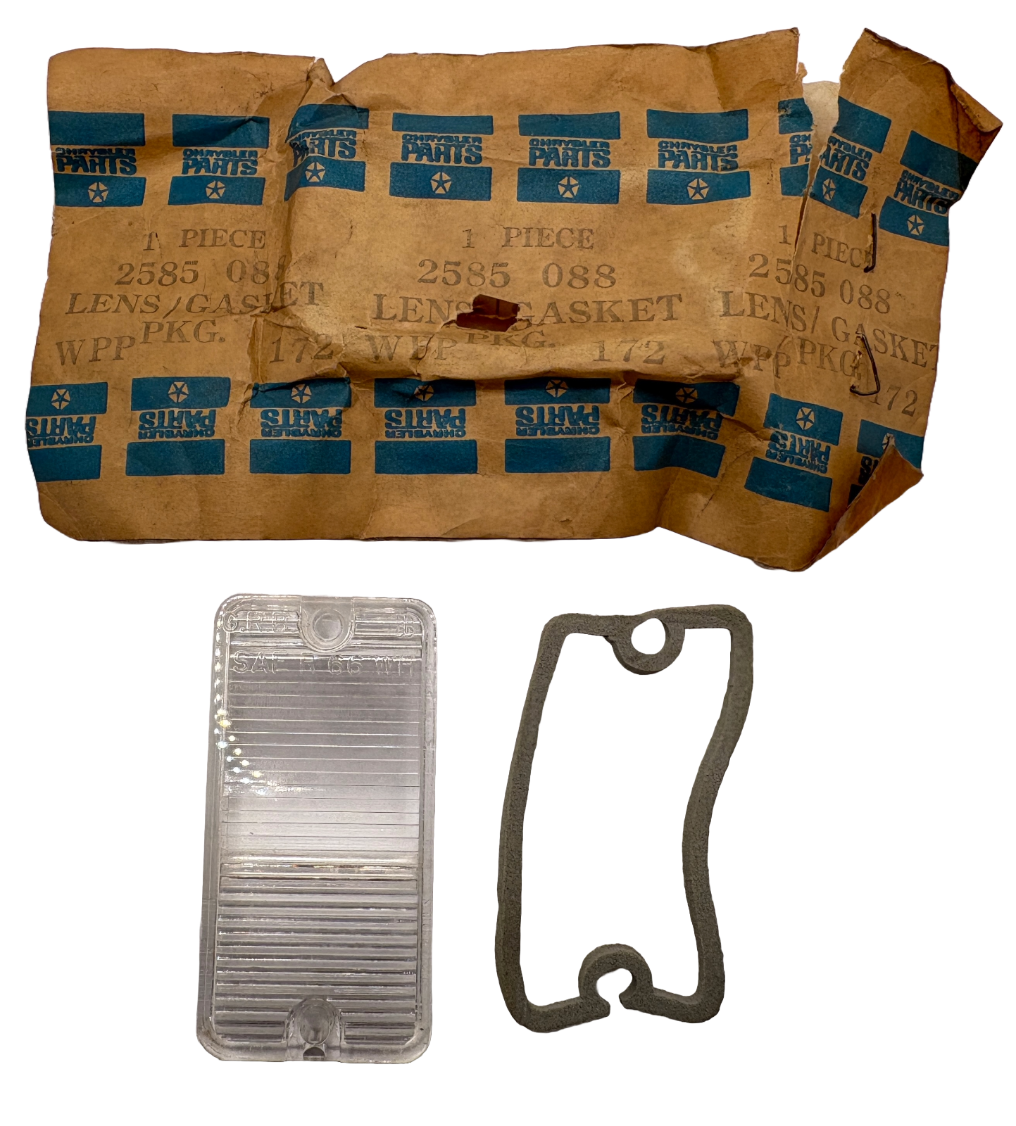 New Old Stock Backup / Reverse Lens for 1966-67 Dodge Charger & Coronet #2585088