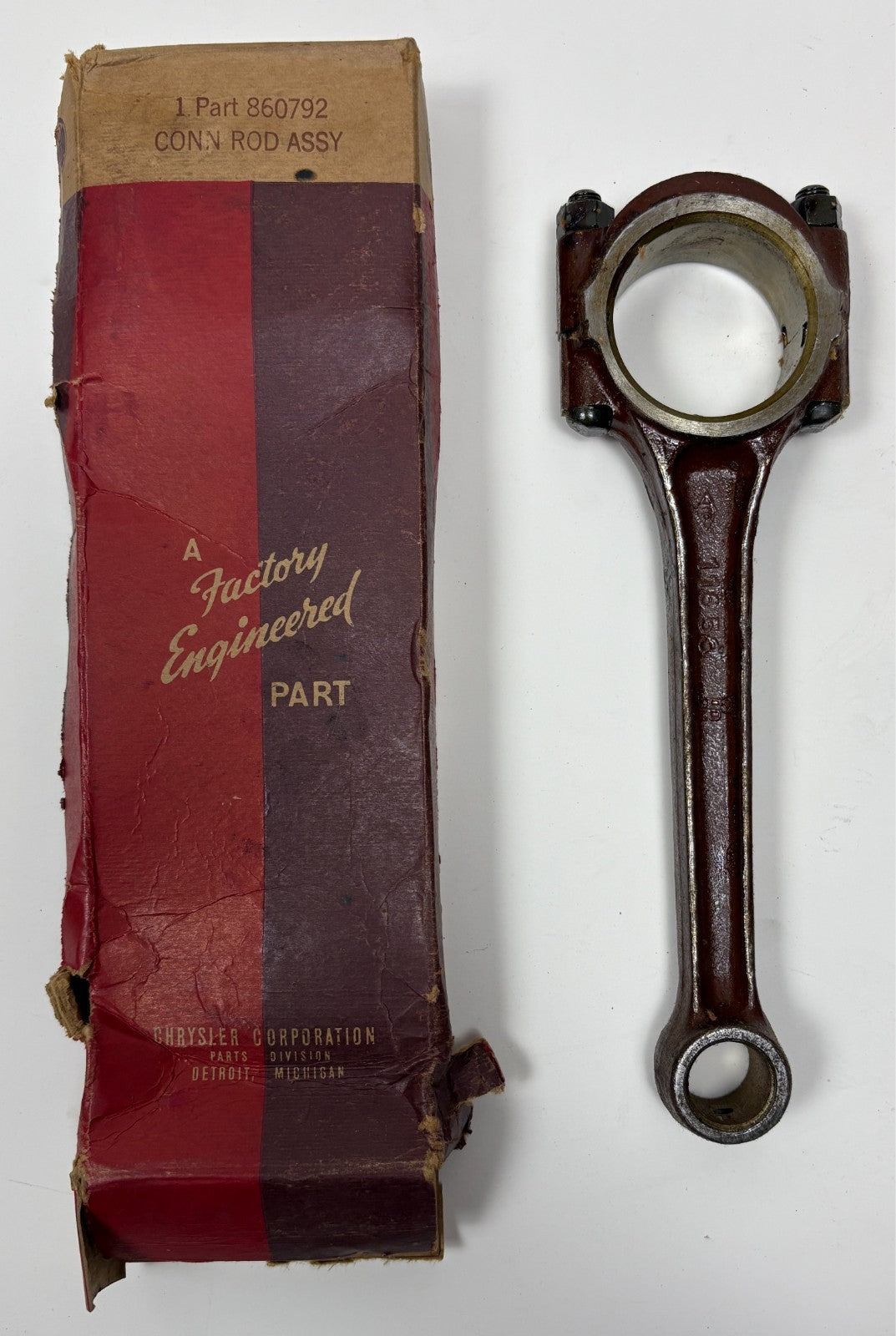 New Old Stock Connecting Rod for 1933-41 6 Cyl Models Mopar #860792