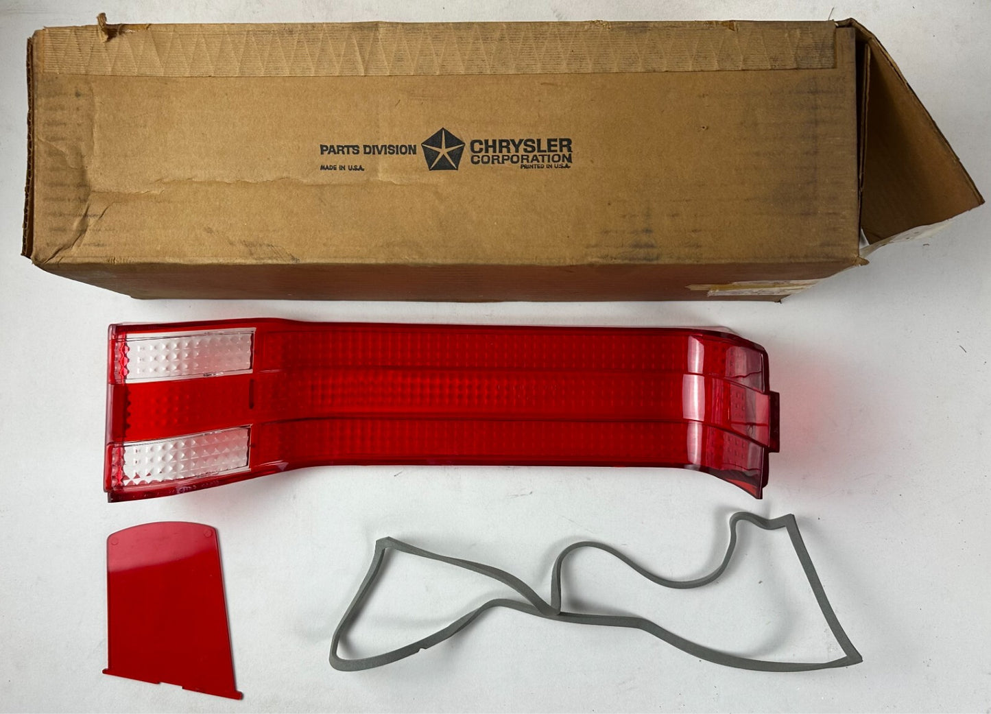 NOS Mopar Tail Lens 1968 Chrysler New Yorker #2809160