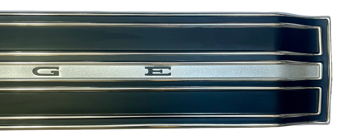New Old Stock Rear Trunk Lid Panel Trim Molding For 1968 Dodge Dart GTS #2839800