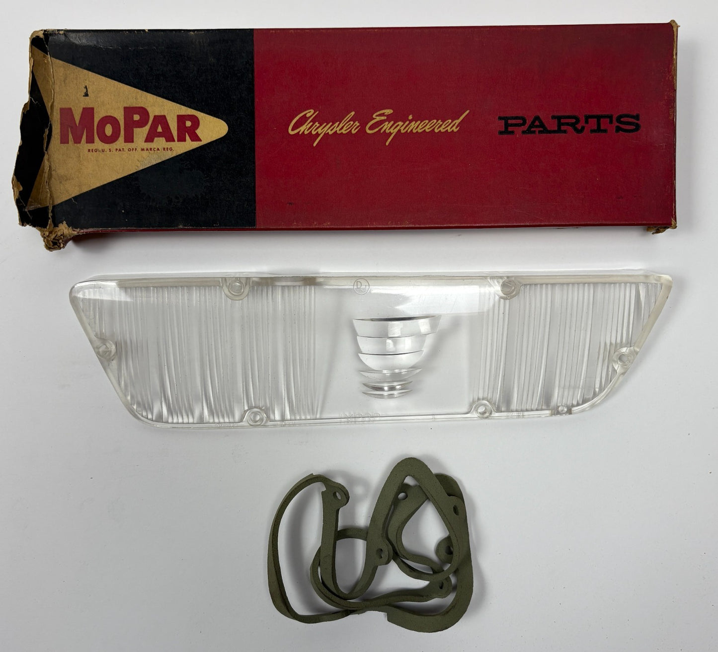 New Old Stock Right Parking Lamp Lens for 1963 Chrysler Models Mopar #2188860