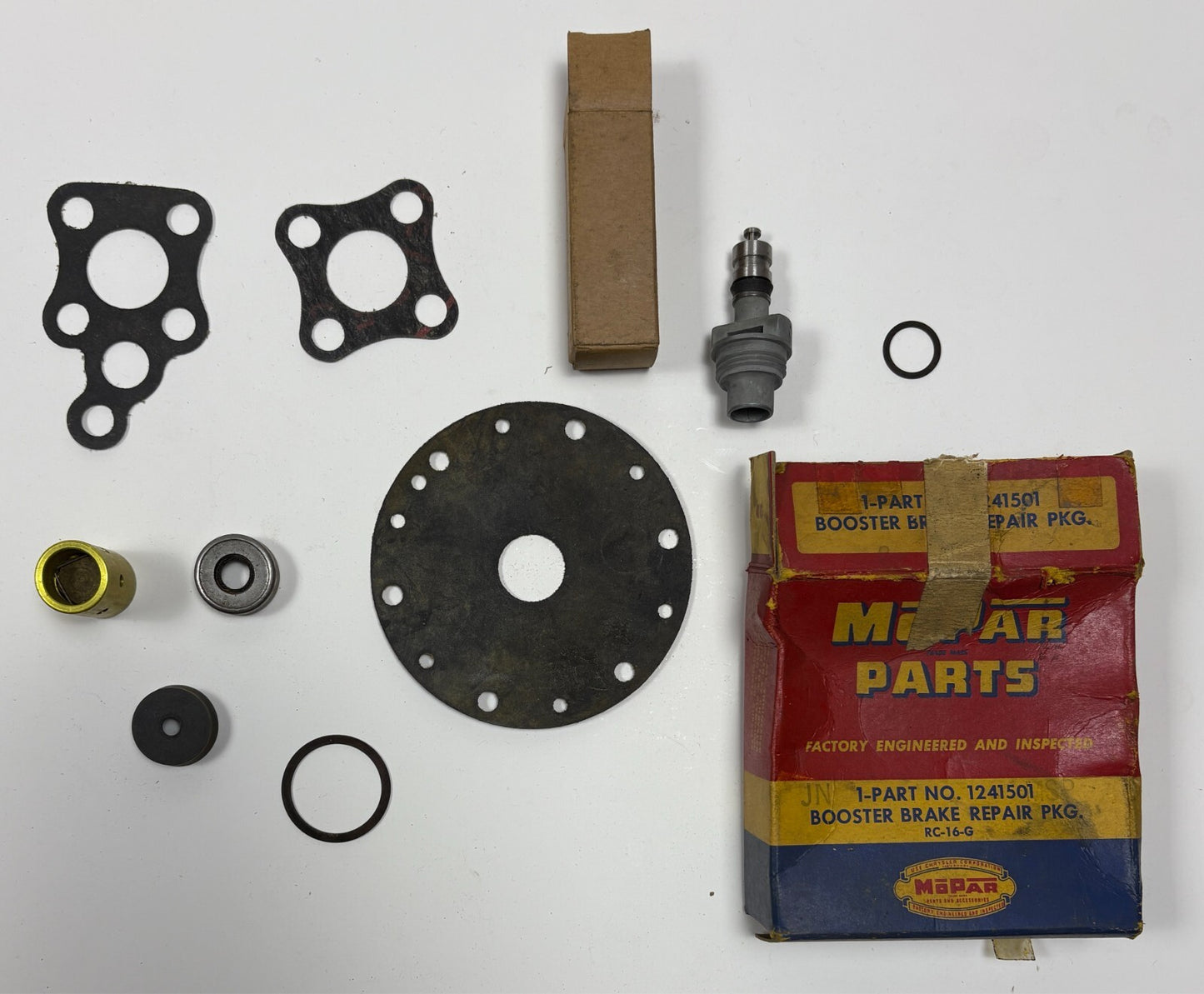 New Old Stock Booster Cylinder Repair Pkg. for 1948-56 Models Mopar #1241501