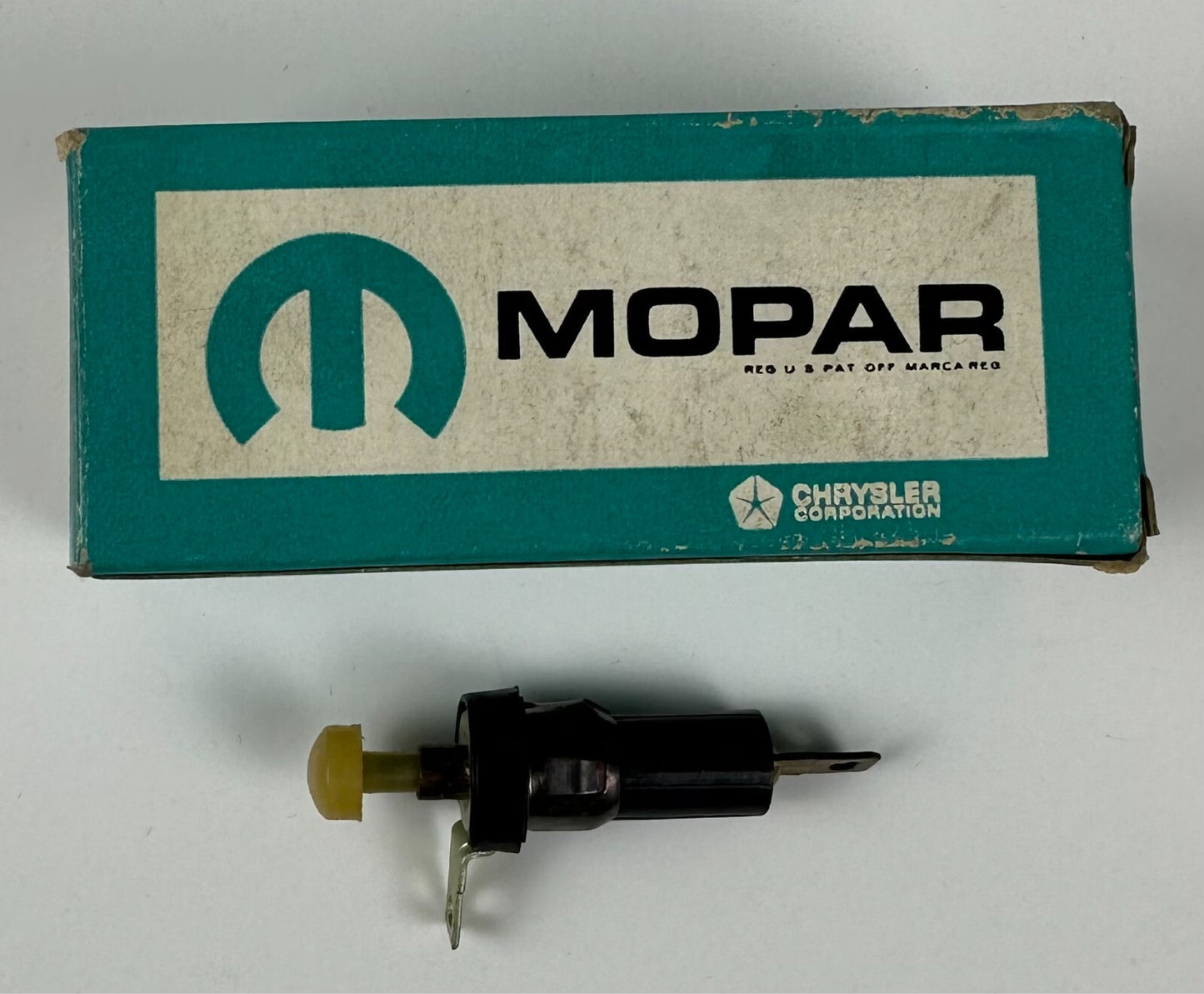 New Old Stock Brake Light Switch for 1967-71 Models Mopar #2822322