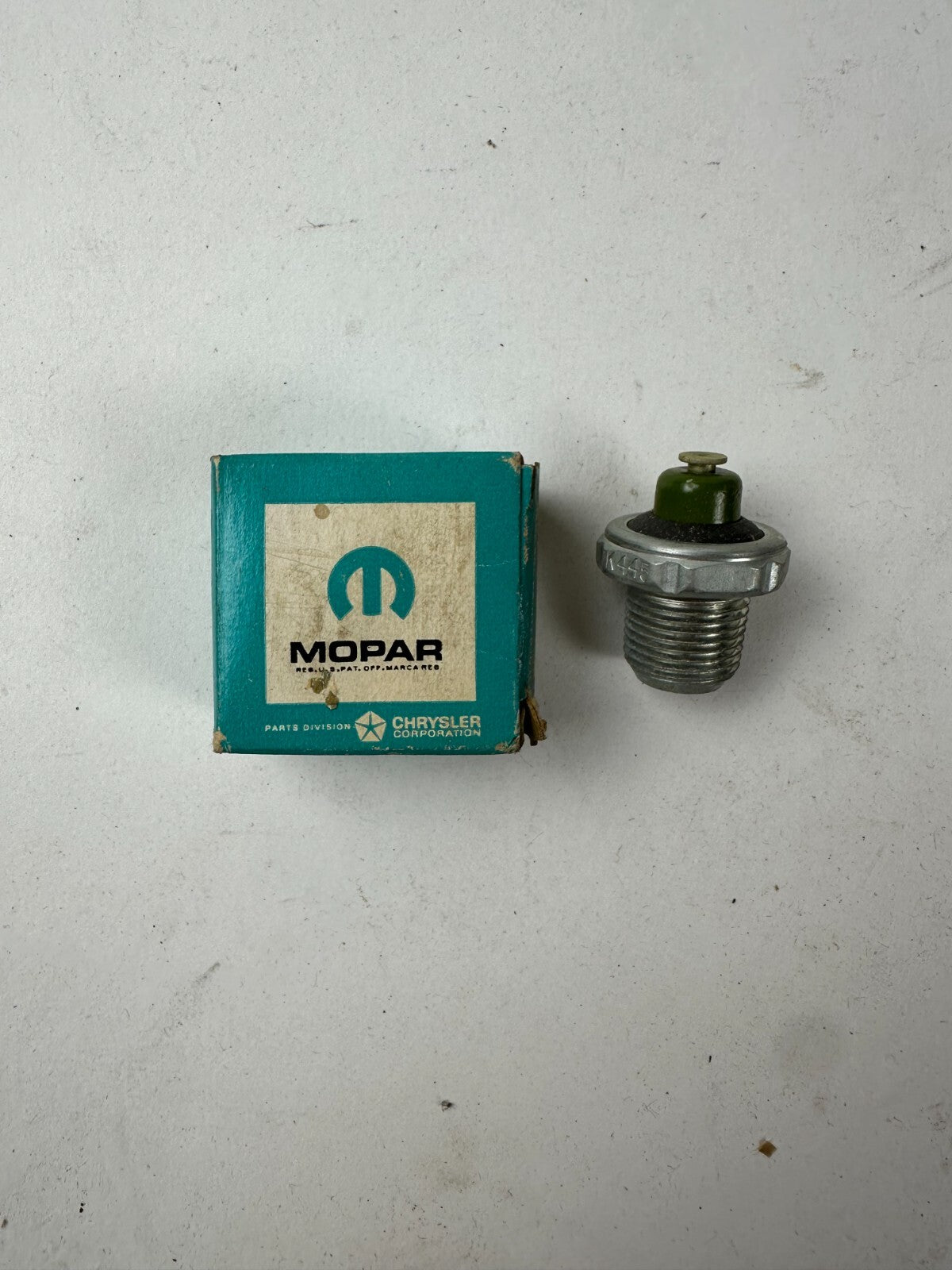 NOS Mopar Oil Pressure Switch 1962 to 1967 6 Cylinder With Oil Light #2585110