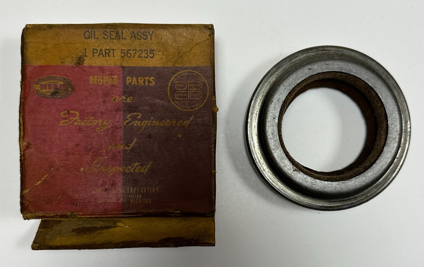New Old Stock Rear Pinion Oil Seal for 1937-9 8 Cylinder Models Mopar #567235