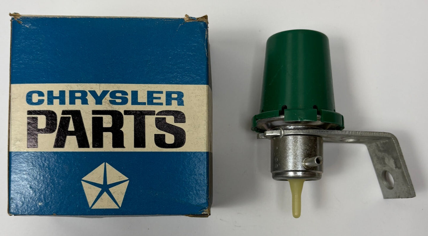 New Old Stock Distributor Vacuum Valve Cover for 1967-68 Models Mopar #2843298