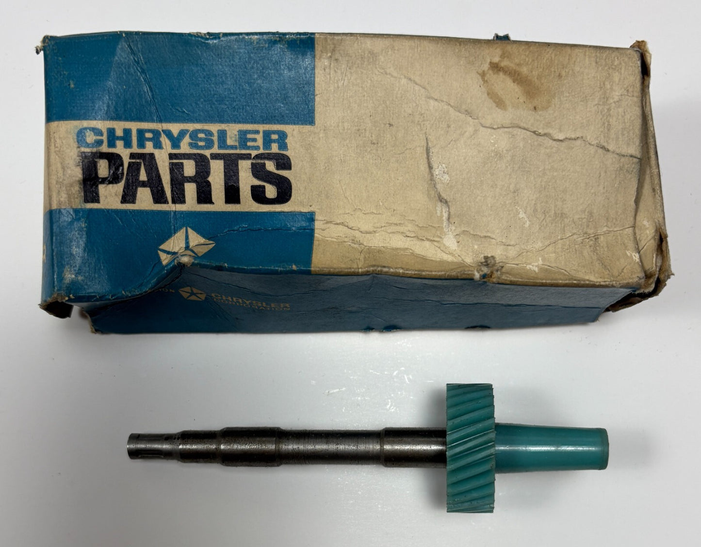 New Old Stock Speedometer Pinion Gear for 1966-78 Models Mopar #2538930