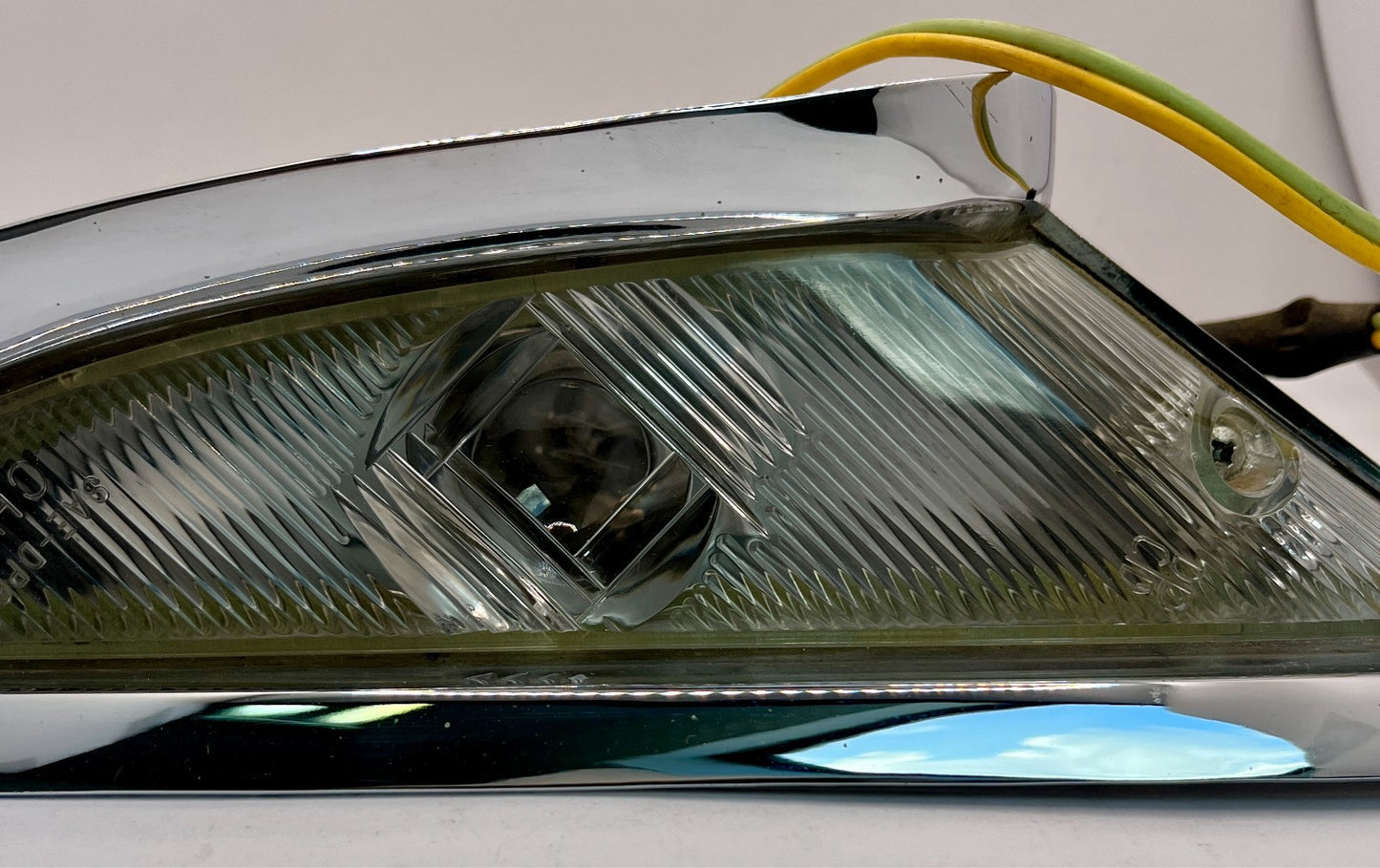 New Old Stock Right Park & Turn Signal Lamp for 1961-62 Chrysler Models #2188438
