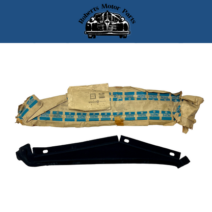 New Old Stock Quarter Panel/ Tailgate Glass Run for 1968 Wagons #2860477