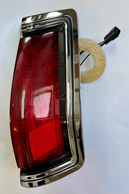 New Old Stock Right Taillamp Pkg. for 1971 Dodge Coronet Custom Wagons #3579198