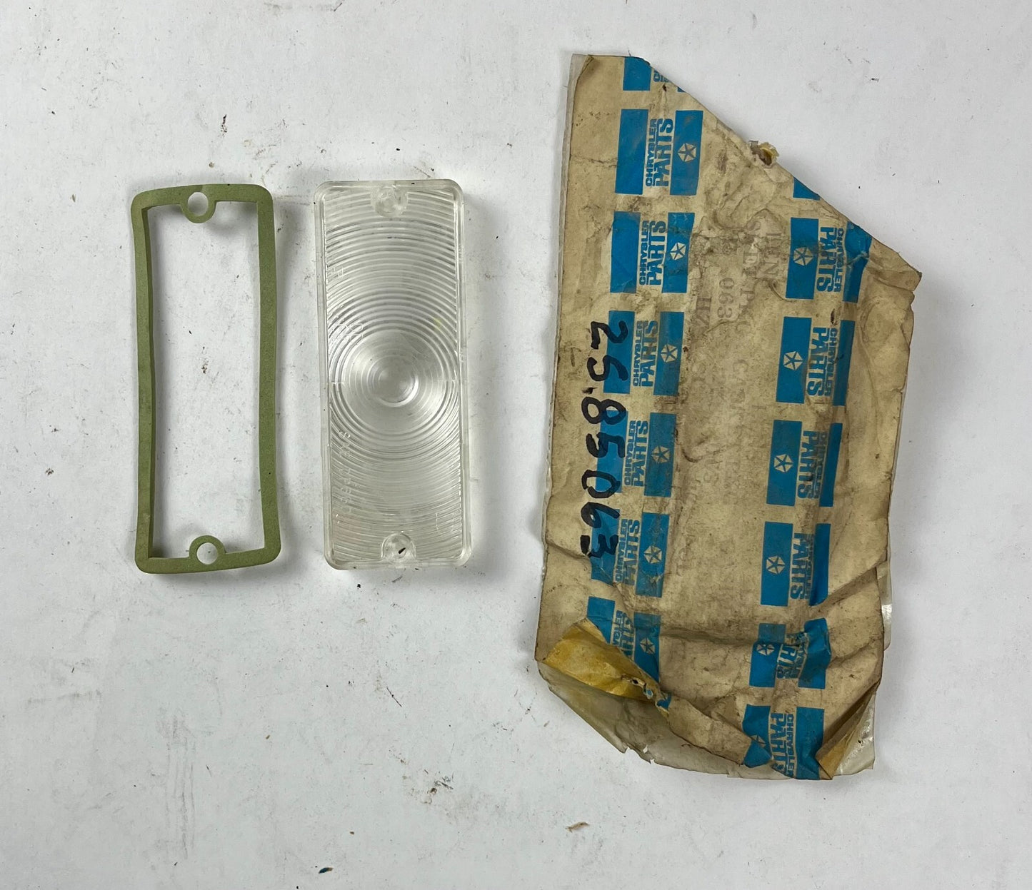 NOS Mopar Right Turn Signal Lens 1966 Dodge Polara & Monaco #2585063
