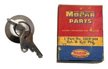 New Old Stock Electric Tailgate Lock Cylinder & Keys 1957-58 Suburban #1819404