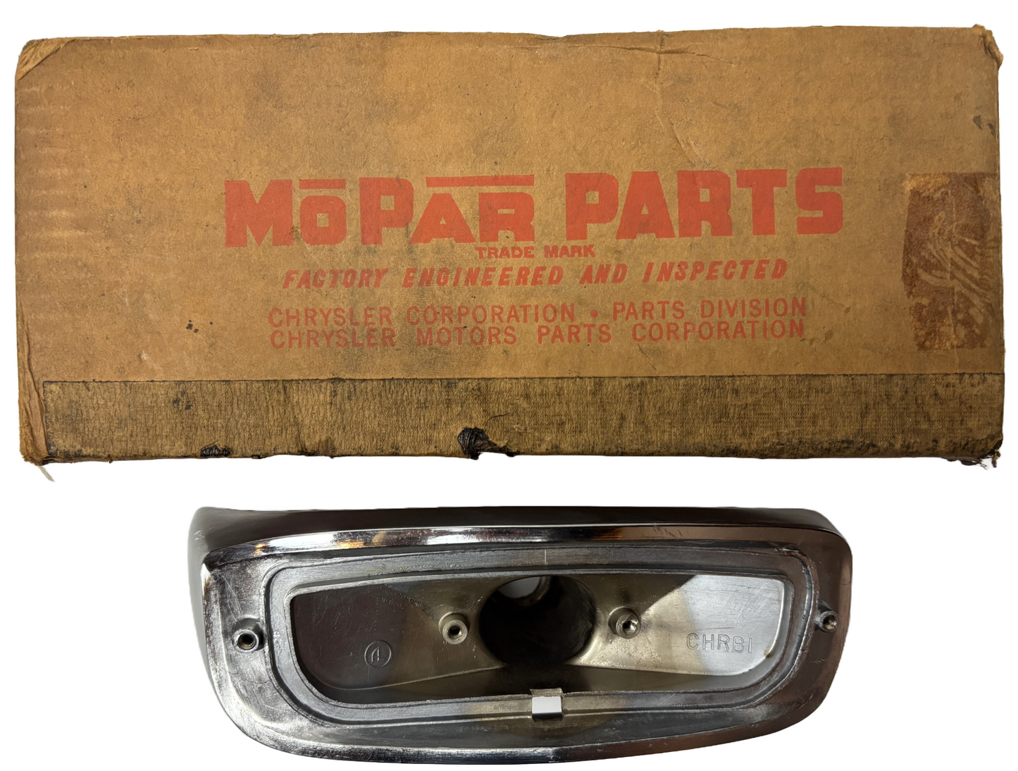 New Old Stock Right Parking & Turn Signal Housing for 1953 Chrysler #1495692