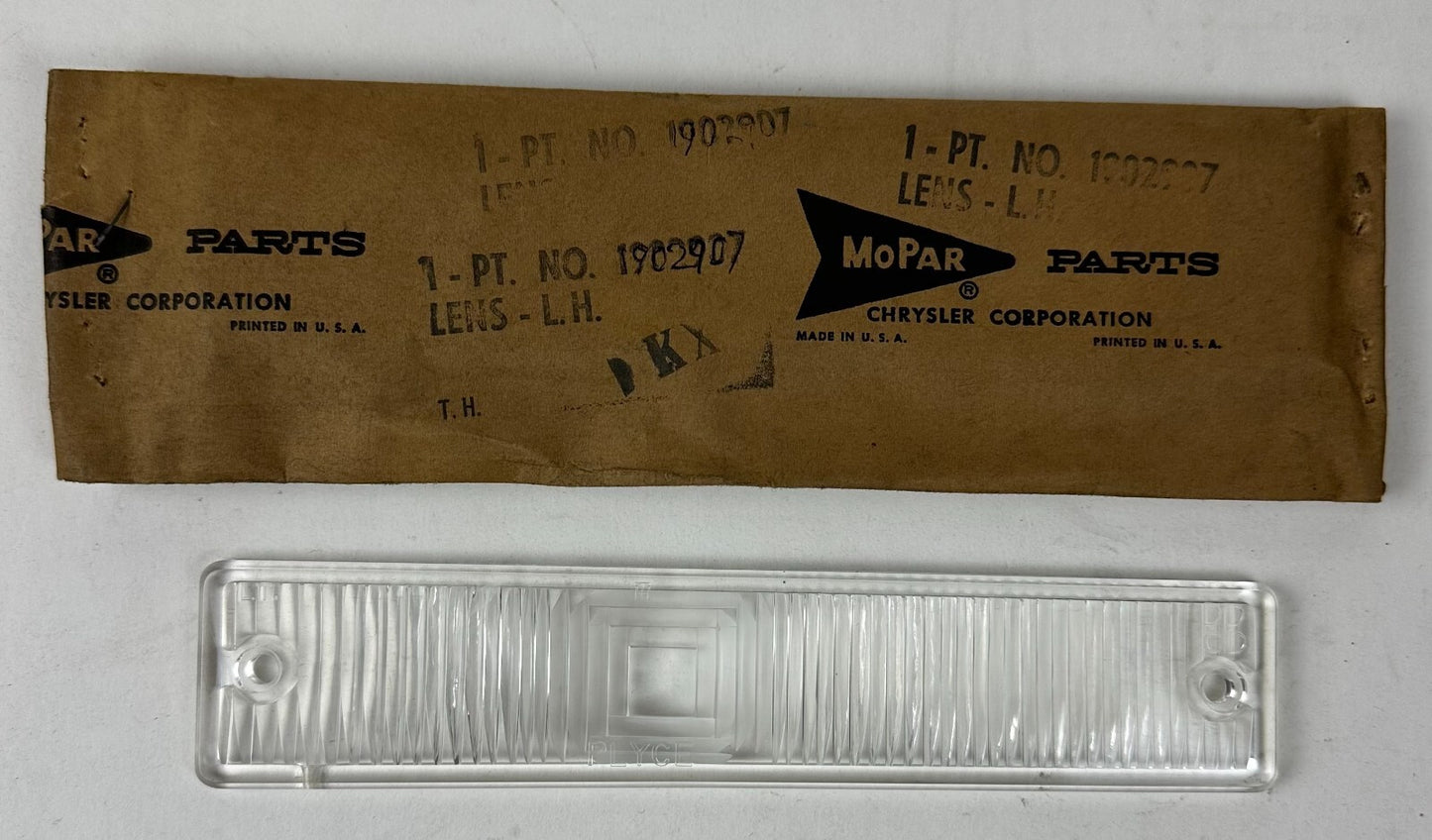 Mopar Left Park Lens 1960 Plymouth Savoy Belvedere Fury NOS #1902907