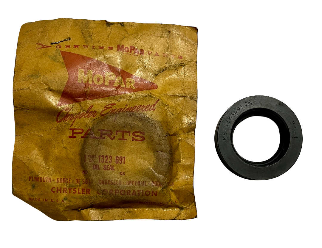 New Old Stock Torque Converter Turbine Shaft Seal for 1951-53 Models #1323691