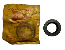 New Old Stock Torque Converter Turbine Shaft Seal for 1951-53 Models #1323691