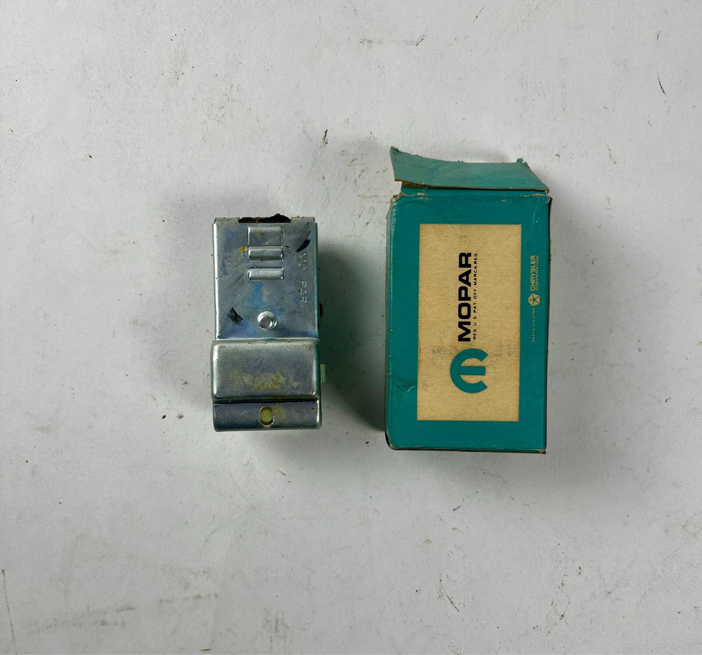NOS Mopar Headlight Switch 1965 Plymouth Belvedere Satellite #2584927