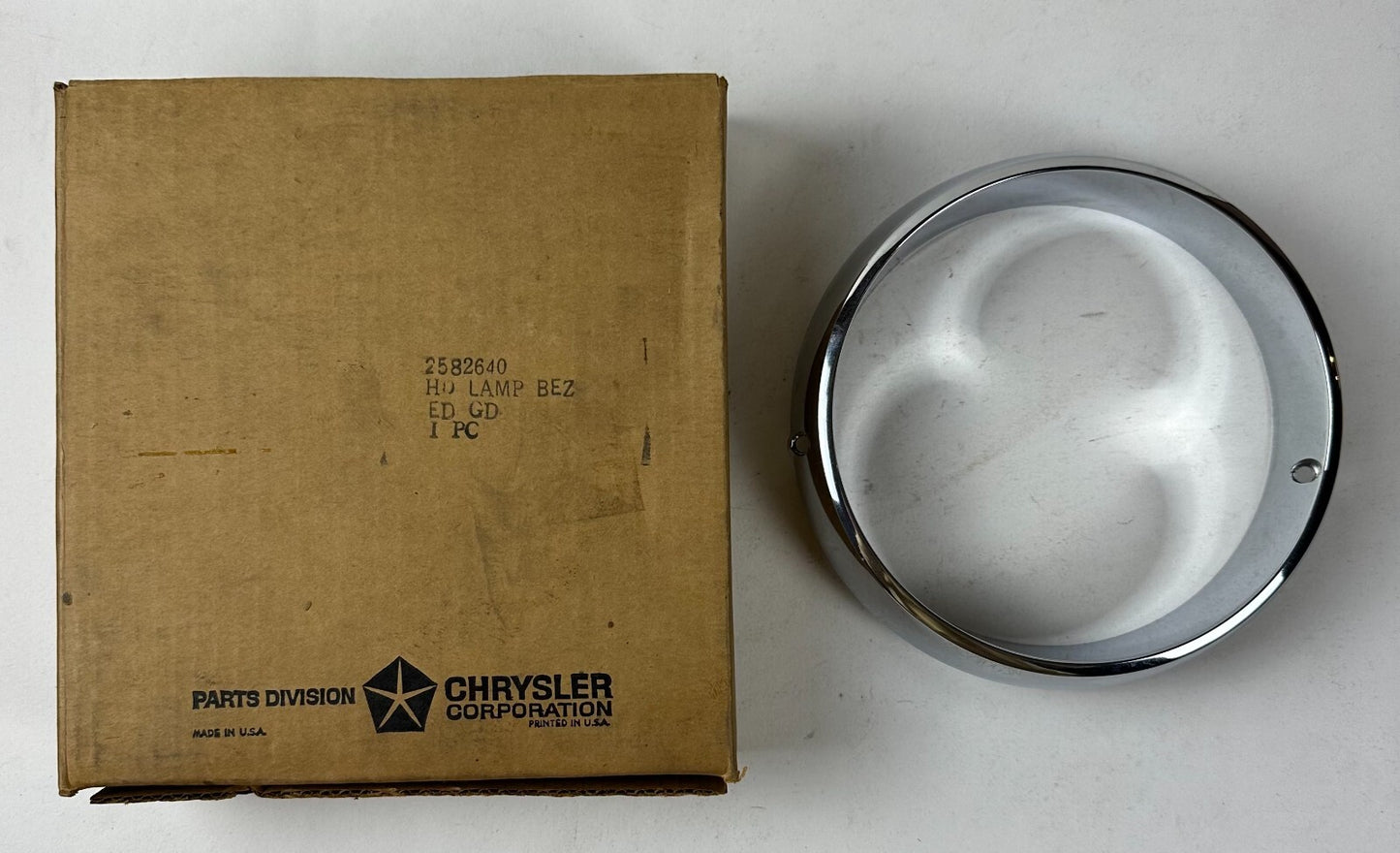 Mopar Inner Headlight Bezel 1967 Chrysler New Yorker & 300 Models NOS #2582640