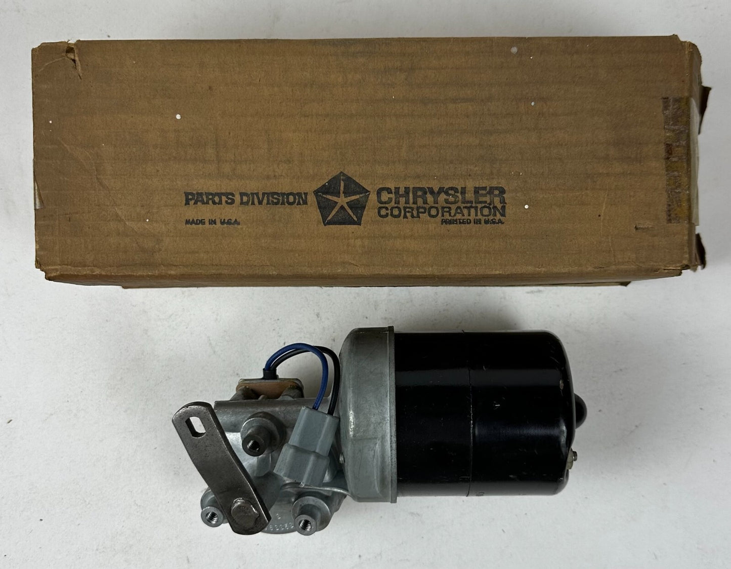 NOS Mopar Wiper Motor Single Speed 1959-64 Models #1879583