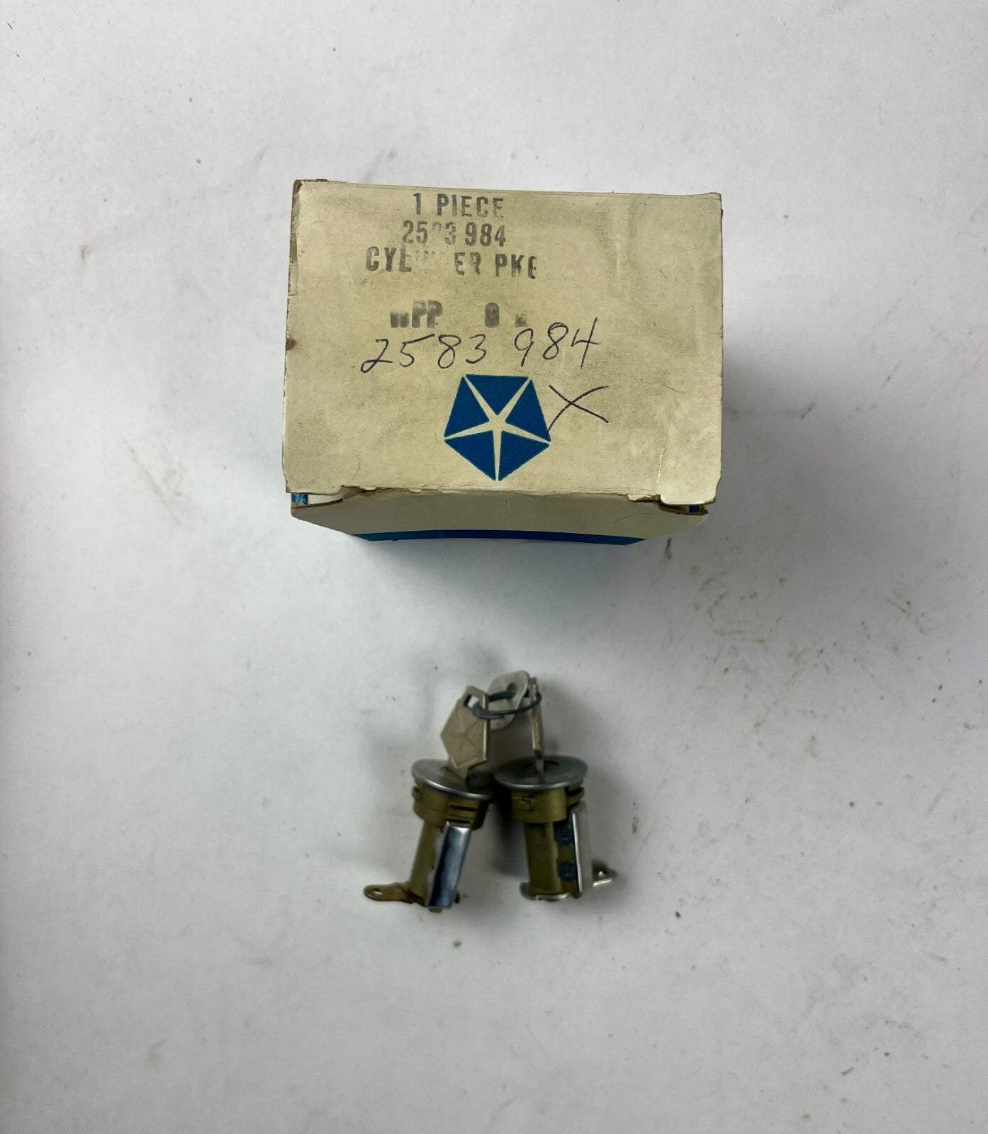NOS Mopar Door Lock Cylinders & Keys 1966 Plymouth Dodge Chrysler #2583984