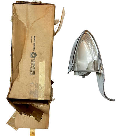 New Old Stock Left Fender Cornering Lamp for 1967 Chrysler New Yorkers #2606921