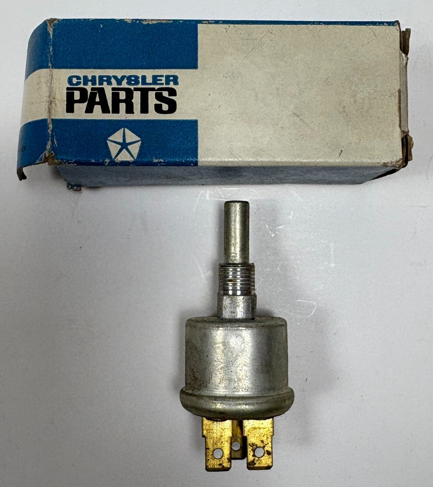 New Old Stock Convertible Top Switch for Various 1960-6 Models Mopar #1972316