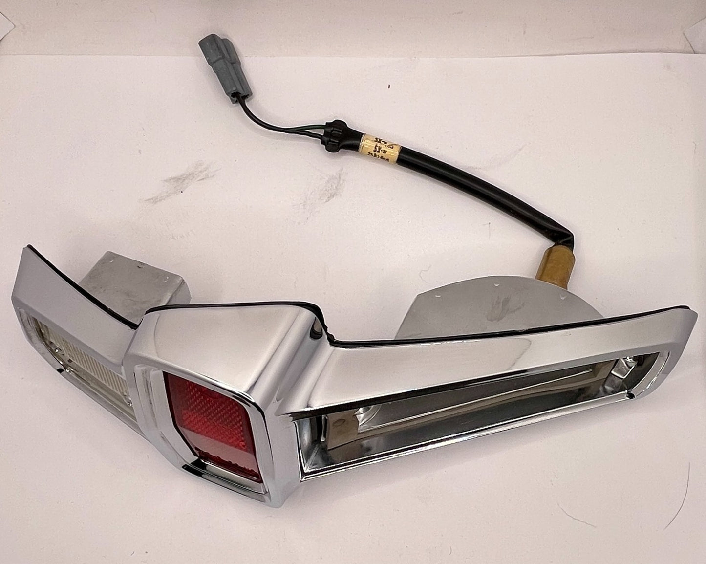 New Old Stock Left Taillamp Assy for 1966 Plymouth Valiant Models Mopar #2585047