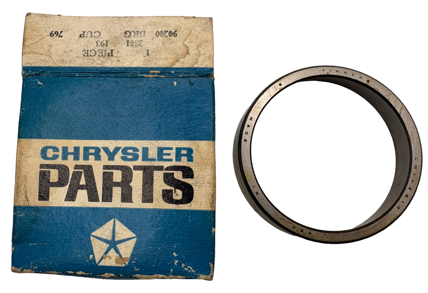 New Old Stock Differential Case Bearing Cup for 1970-71 B & C Body #2881193