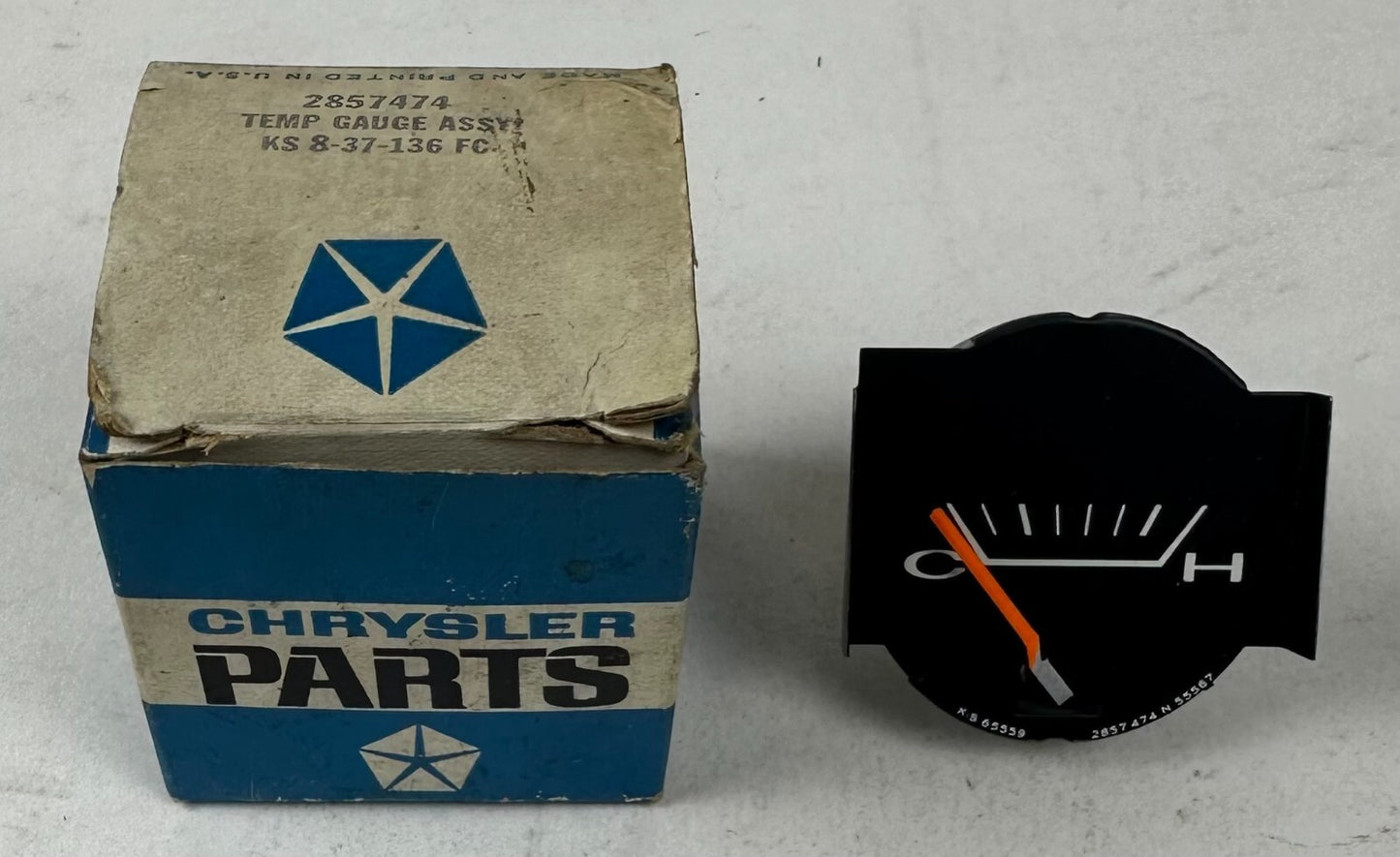 NOS Temp Gauge 1968-9 Plymouth Valiant Signet Models Mopar #2857474