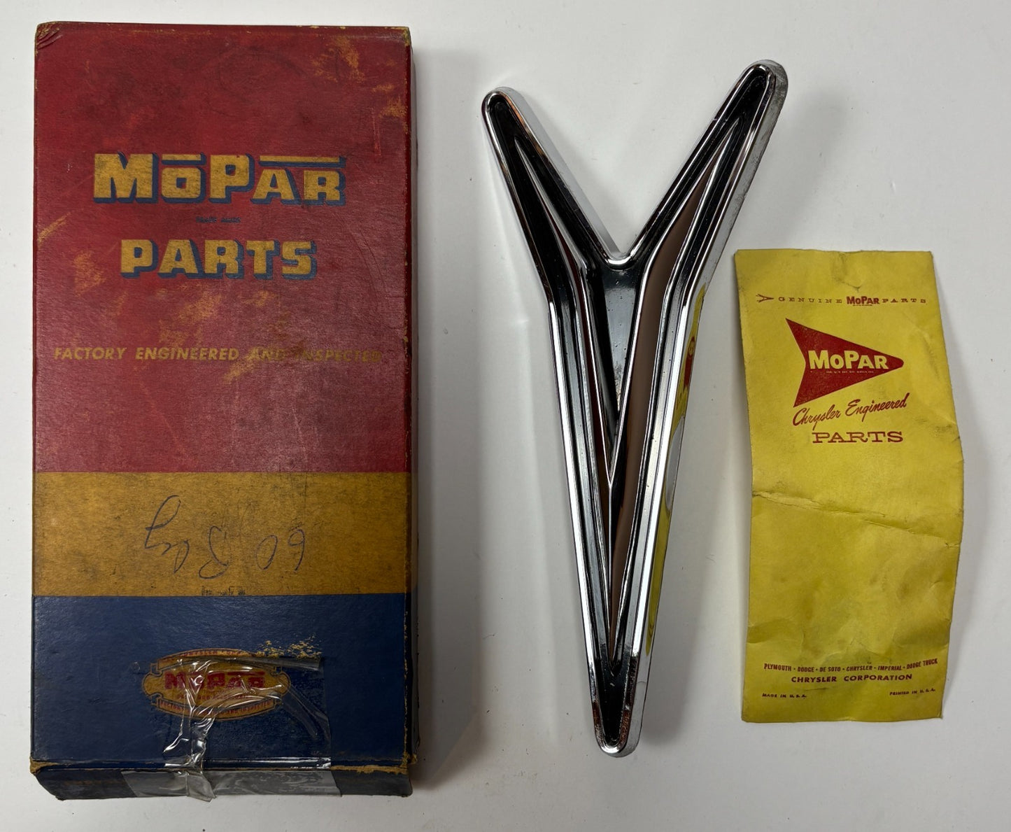 New Old Stock Quarter Panel Ornament for 1960 Plymouth Models Mopar #2084564