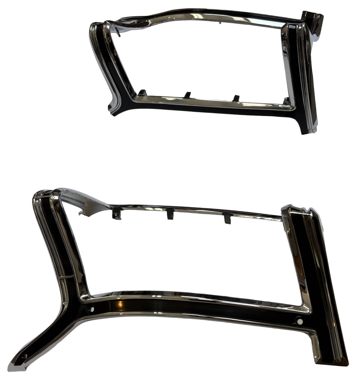 NOS Quarter Panel Tail Light Bezel Pair 1970-71 Chrysler T&C #3403494 & #3403495