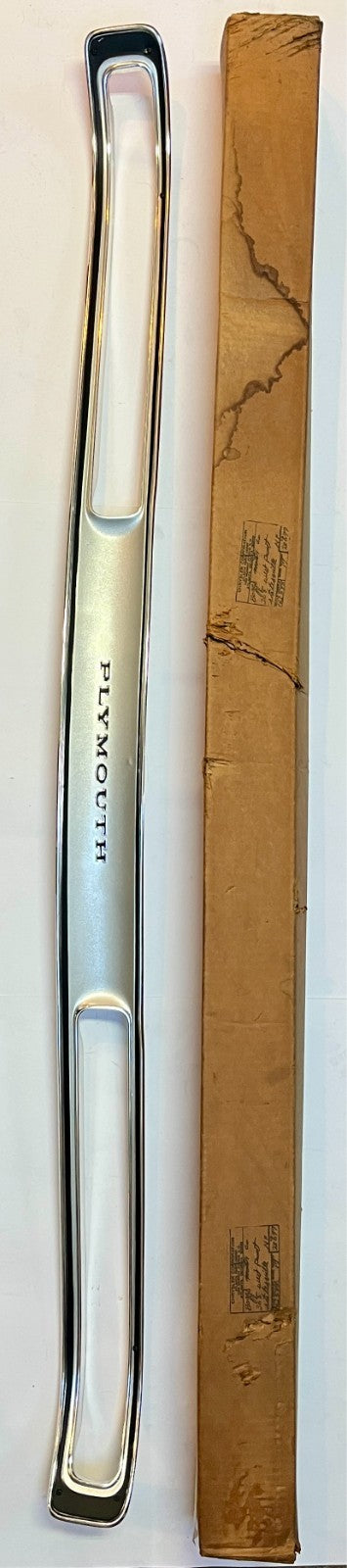 New Old Stock Bumper Texture Panel for 1970 Plymouth Fury Models Mopar #2962746