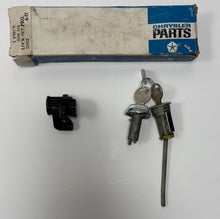 New Old Stock Deck Lid & Glove Box Lock for 1972 Chrysler Models Mopar #3586353