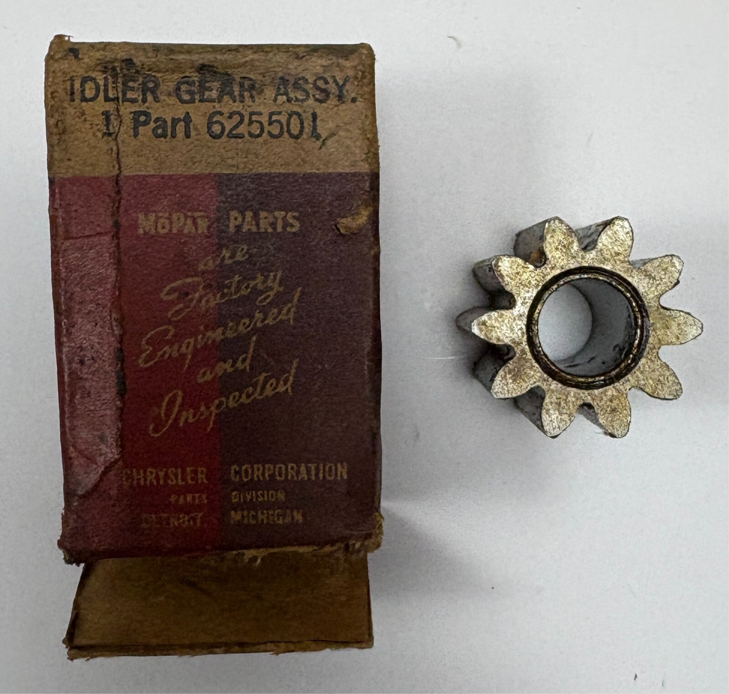 New Old Stock Engine Oil Pump Gear for 1926-42 6 Cylinder Engines Mopar #625501