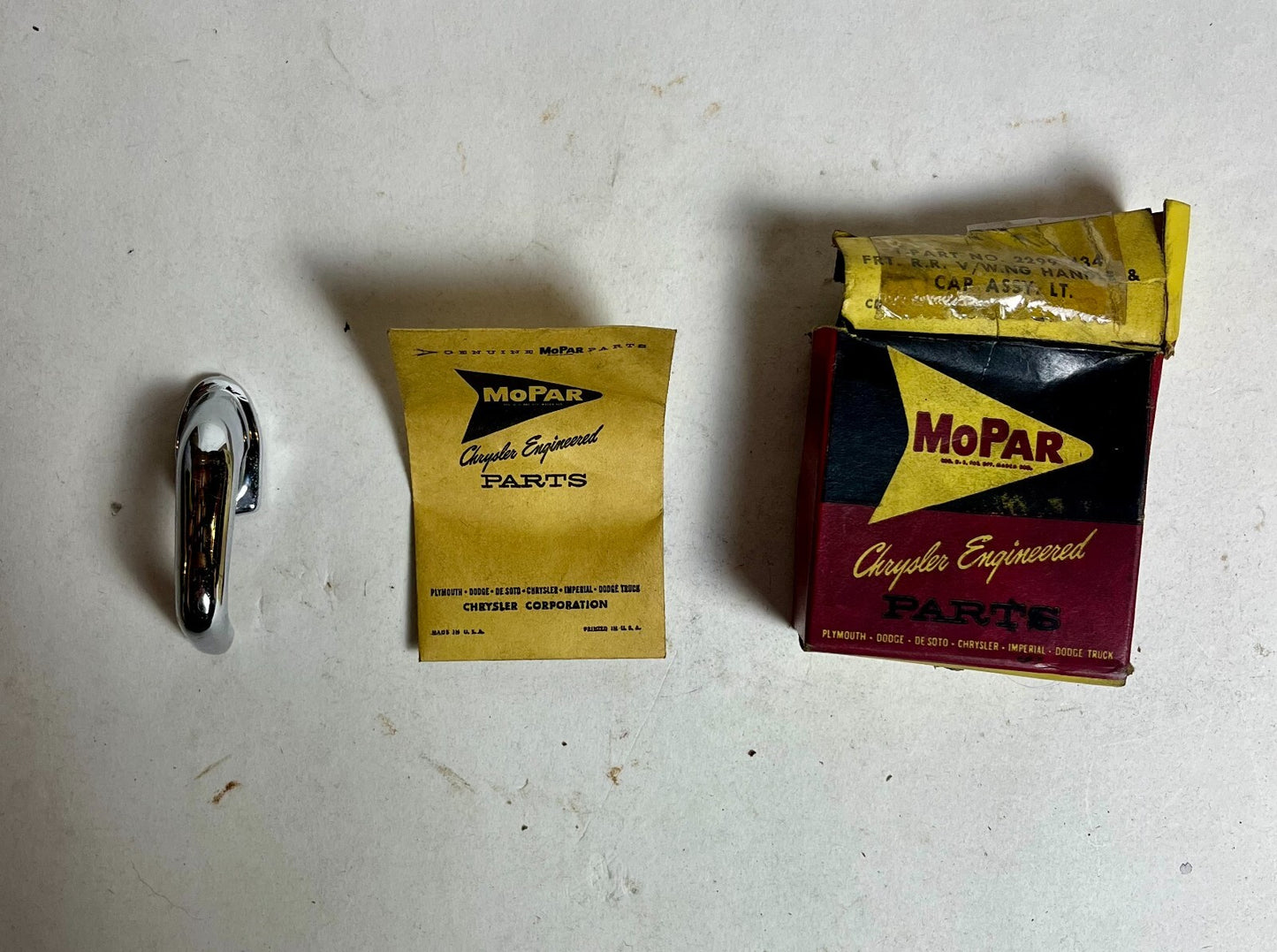 NOS Mopar Left Vent Wing Handle 1962-5 B Body Plymouth Dodge #2299434