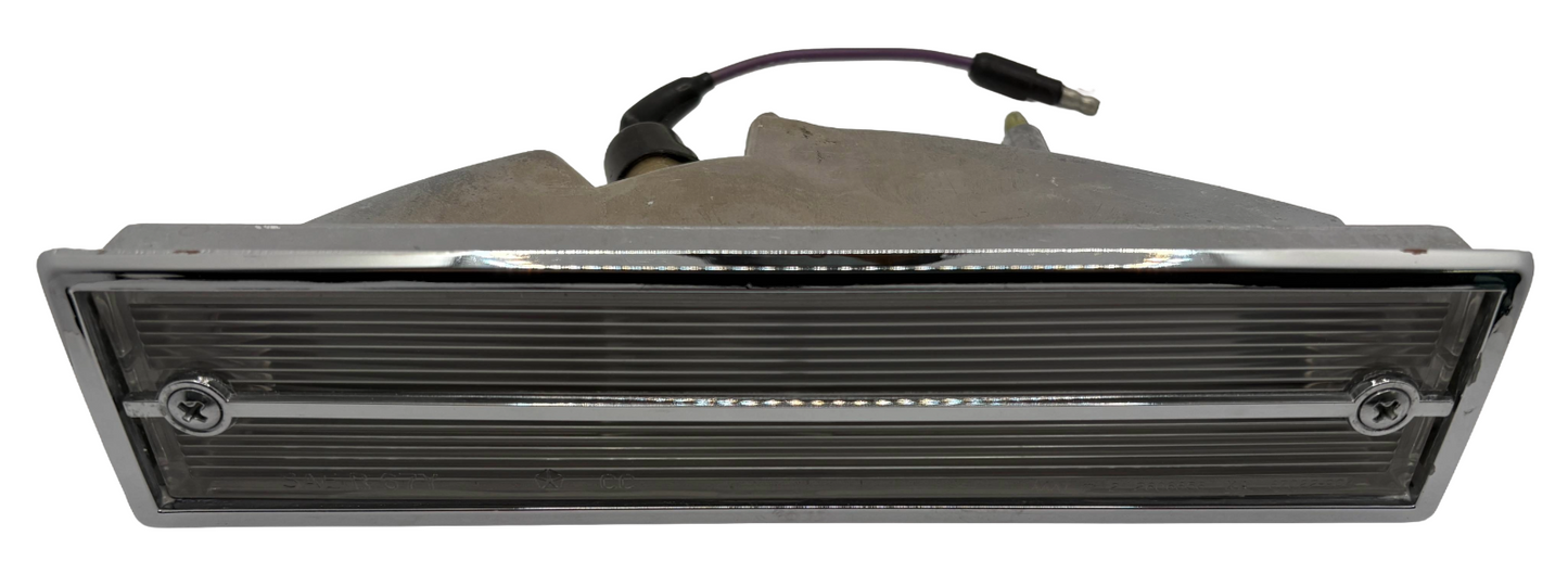 New Old Stock Rear Bumper Back Up Lamp Assembly For 1967 Chrysler Mopar #2606850